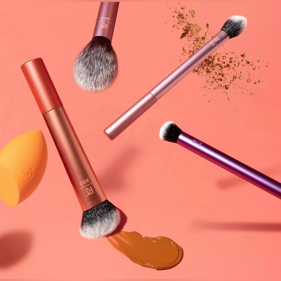 🩷REAL TECHNIQUES🩷 Everyday Essentials Makeup Brush & Sponge Set/NIB - Picture 5 of 7